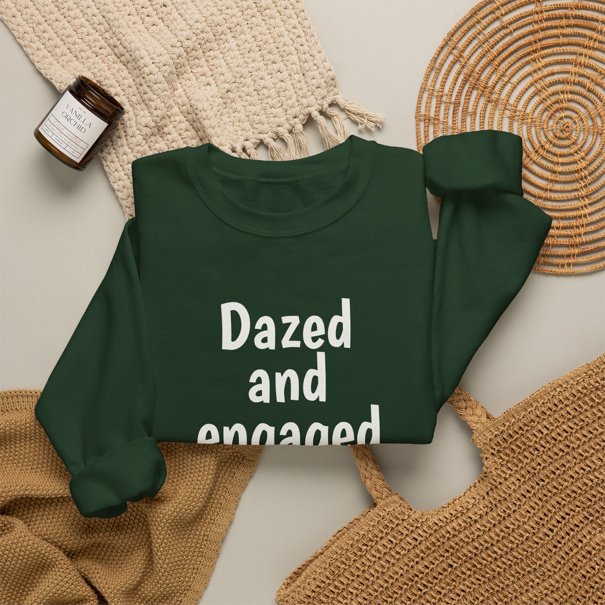 Dazed And Engaged Sweatshirt (weißer Druck)